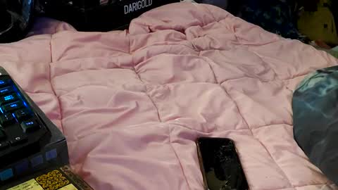 Snapshot of merelyalover chatting on December 16, 10:08 am gurlnips online show from December 16, 10:08 am