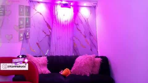 Mhia Kate online show from February 12, 12:00 pm