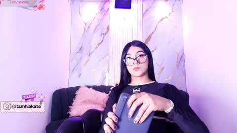 Mhia Kate online show from April 28, 12:10 pm