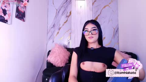 Mhia Kate online show from May 29, 12:25 pm