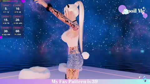Mia online show from May 12, 6:05 pm