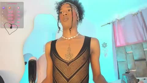 mia_royal online show from May 30, 6:39 pm