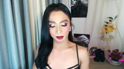 michaelagoddess online show from May 22, 5:42 pm
