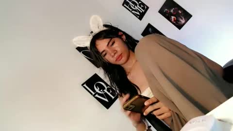 midnight_mystique18 online show from May 21, 2:46 pm