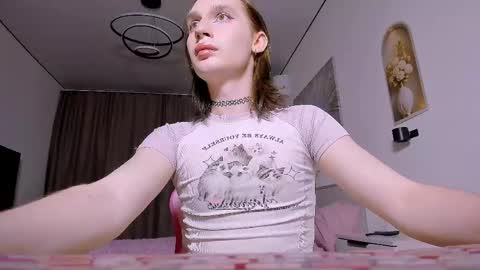 mikaella_nicole online show from May 26, 4:59 pm
