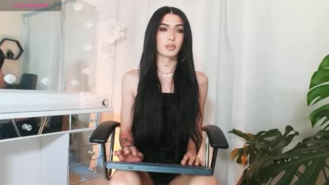 Snapshot of milansantana24 chatting on March 10, 11:06 pm MILAN SANTANA online show from March 10, 11:06 pm