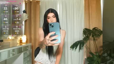 Snapshot of milansantana24 chatting on October 27, 8:39 pm MILAN SANTANA online show from October 27, 8:39 pm