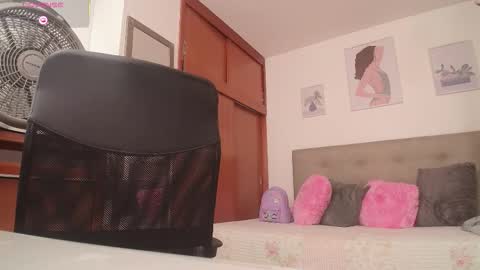 Miley online show from February 12, 4:13 pm