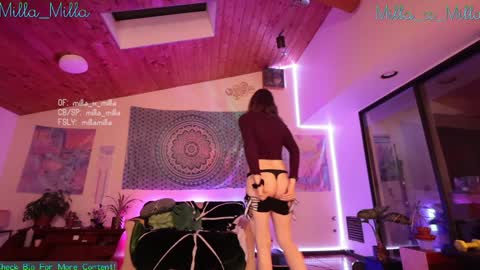 Snapshot of milla_milla chatting on January 10, 9:34 am milla_milla online show from January 10, 9:34 am