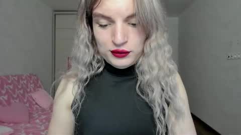 mili-kira online show from April 29, 8:48 pm