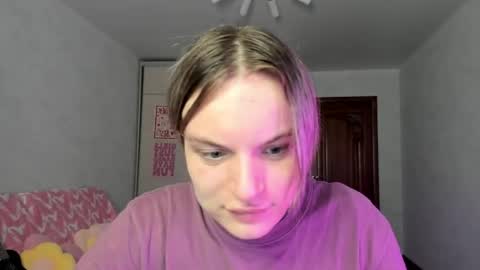 mili-kira online show from May 23, 4:41 am