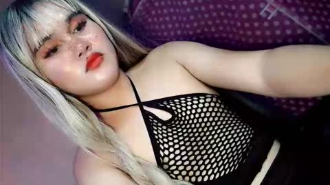 miss_horny139736 online show from May 25, 1:19 pm