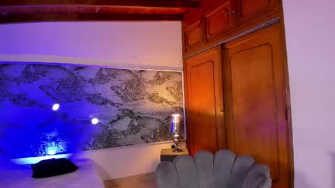 miss_khalifadoll online show from May 16, 8:12 am