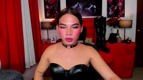 misstrishontop online show from March 11, 1:12 pm