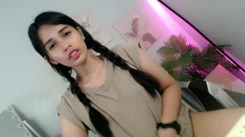 MOMIKHEM online show from May 14, 4:48 pm