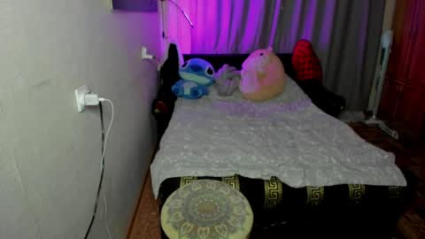 Monica Elder online show from May 29, 3:49 am