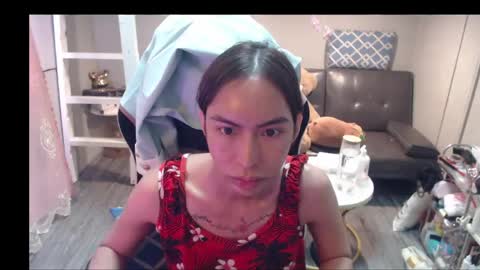 ELYSE A SIMPLE GIRL online show from May 28, 9:29 am