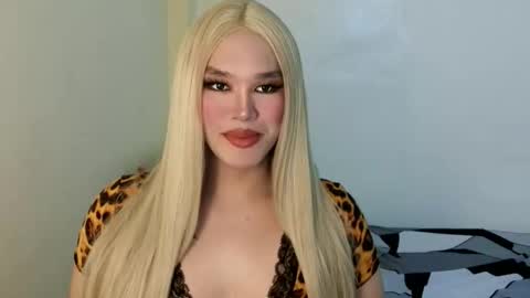 Ms. Morgana online show from May 12, 1:09 pm
