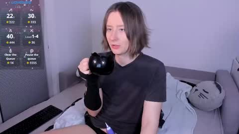 mothkink Moth  -  online show from May 11, 6:49 pm