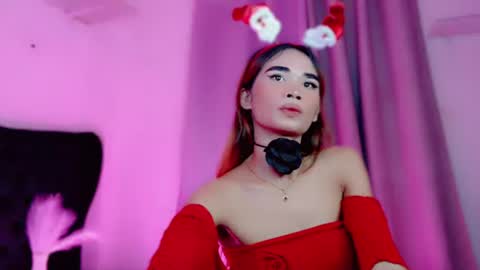 mscherry_ online show from December 22, 6:01 pm