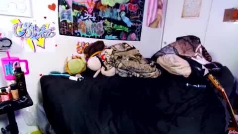 Cunty Luxxe online show from May 4, 11:59 am