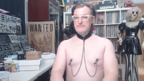 Muziknerd online show from May 24, 6:54 am