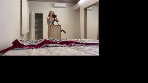 Myla Rose online show from December 8, 3:29 am