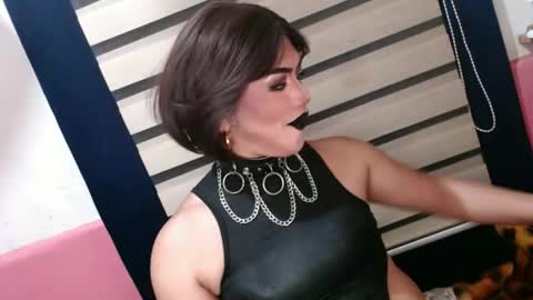 SUPPORT GODDESS TRISHA  AND DONT FORGET TO FOLLOW ME online show from May 27, 10:29 pm