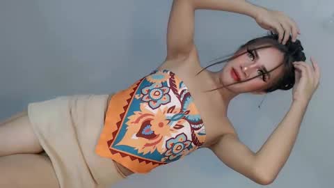 Nathalie smith online show from May 16, 5:49 am