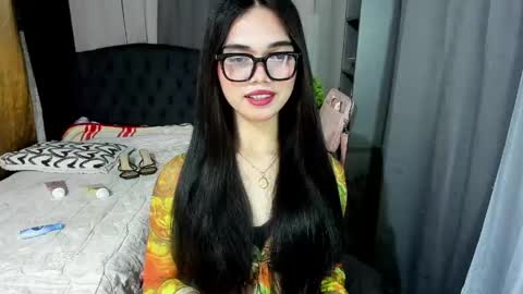 emma online show from May 10, 7:19 pm