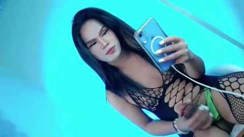 naughtybynight28 online show from May 6, 6:14 pm