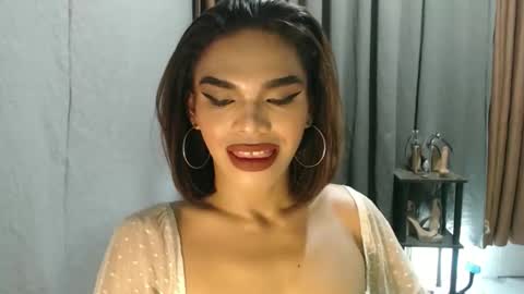 neomi online show from May 24, 2:36 pm