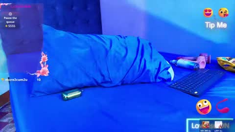 nikki_vesper online show from May 29, 4:55 am