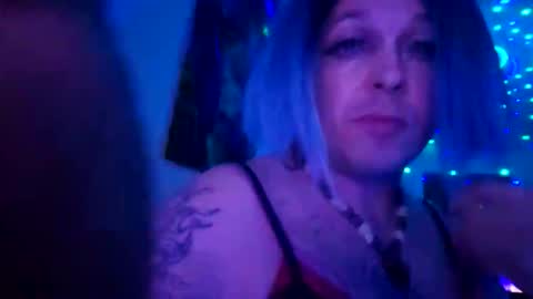 Nikki Neverland online show from May 17, 1:32 pm