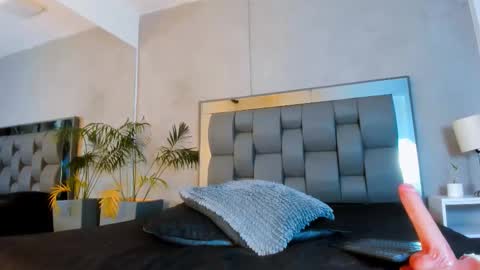 Niko Kael online show from February 28, 6:09 am