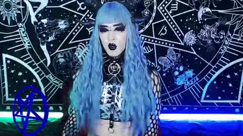 caroline online show from December 18, 2:21 am