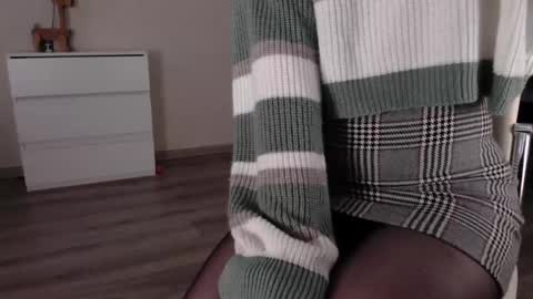 noelleneptune online show from January 31, 11:24 am