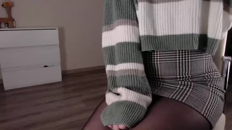 noelleneptune online show from February 16, 5:37 pm