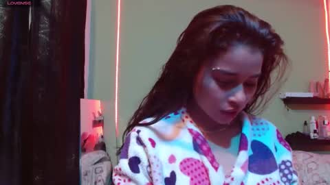 Noha Thomson online show from February 28, 2:53 pm