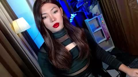 Miss OLIVIA online show from November 17, 11:21 am