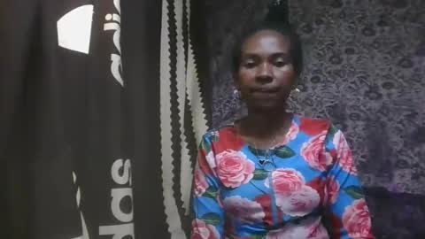 onorine online show from November 2, 5:00 pm