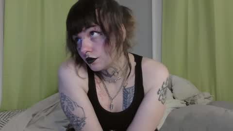 onyx_black666 online show from May 14, 3:16 am
