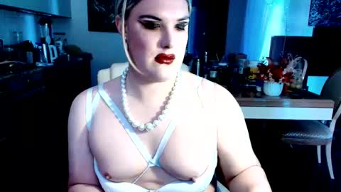 Sarina Williams online show from May 21, 10:00 am