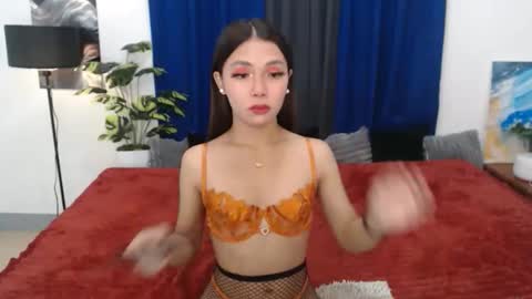 paulalawman online show from May 11, 10:18 pm