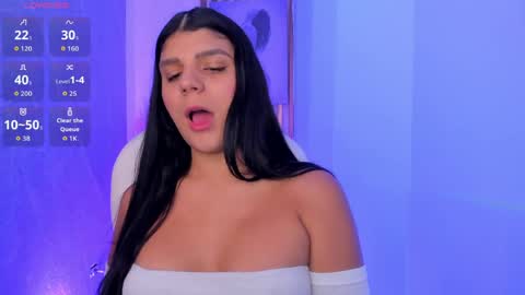 Paulina Belle online show from May 28, 2:15 pm