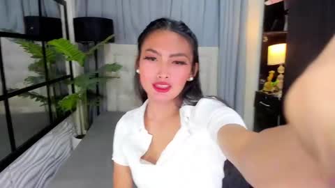phenomenal_ivy online show from May 21, 5:20 pm
