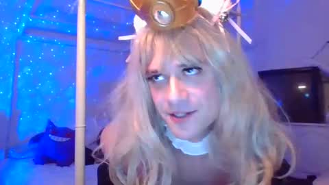 Snapshot of pinkpillbambi chatting on January 17, 10:16 pm pinkpillbambi online show from January 17, 10:16 pm