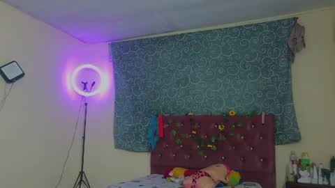 putinaicolls online show from May 15, 3:26 am