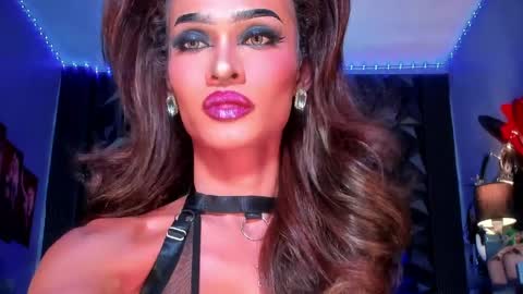 ValentinaMoone online show from May 9, 9:30 pm