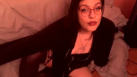 Rattlesnake Bitch 666 online show from December 20, 6:19 am